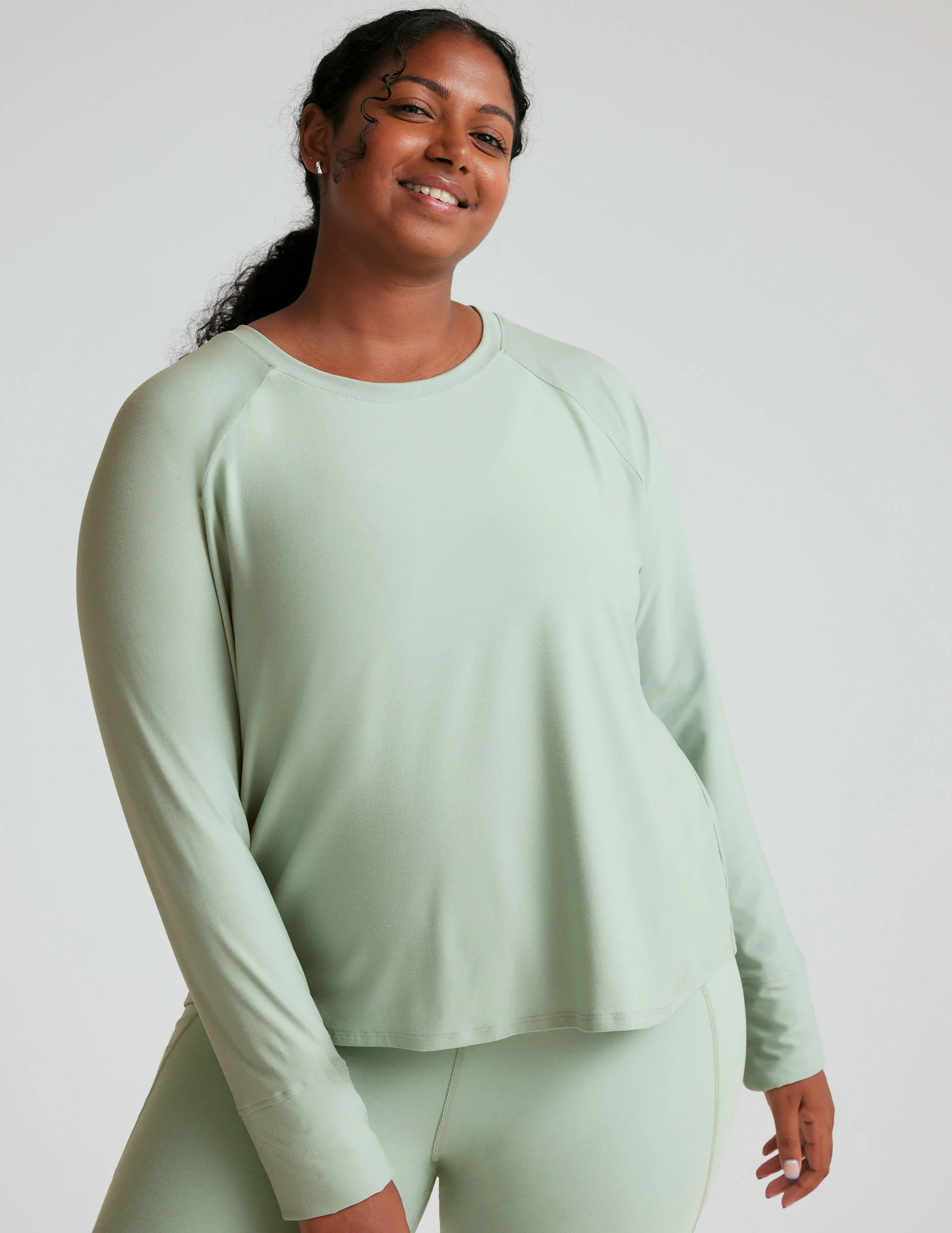 Featherweight Daydreamer Pullover - Styles Love