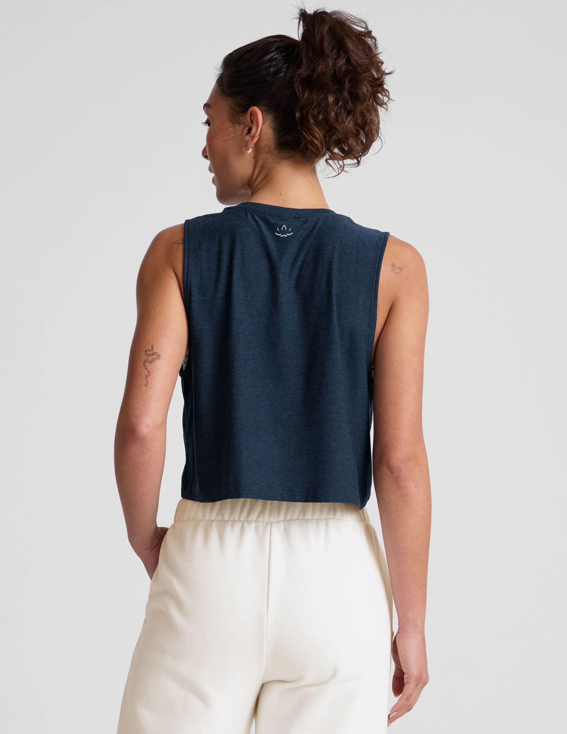 Featherweight Minimal Cropped Tank - Styles Love