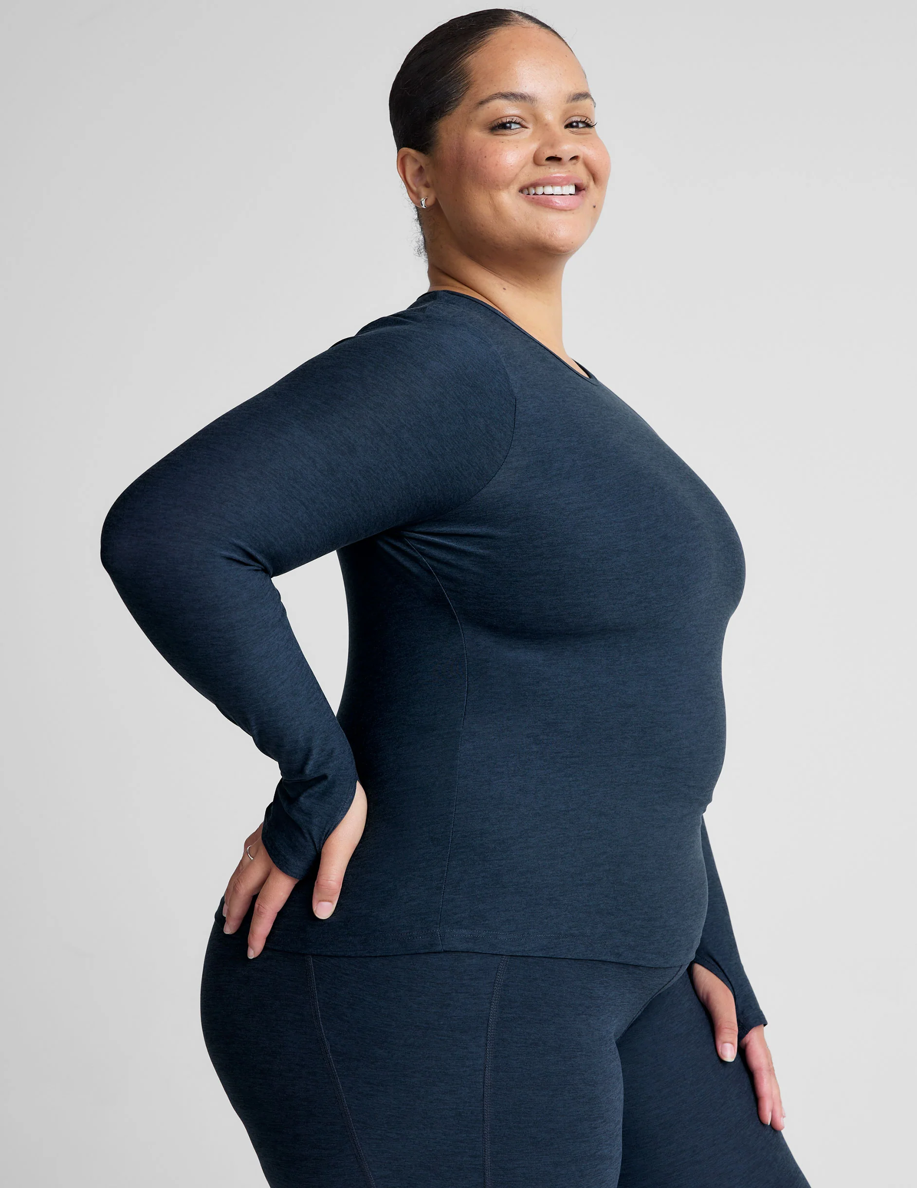 Featherweight Classic Crew Pullover - Styles Love