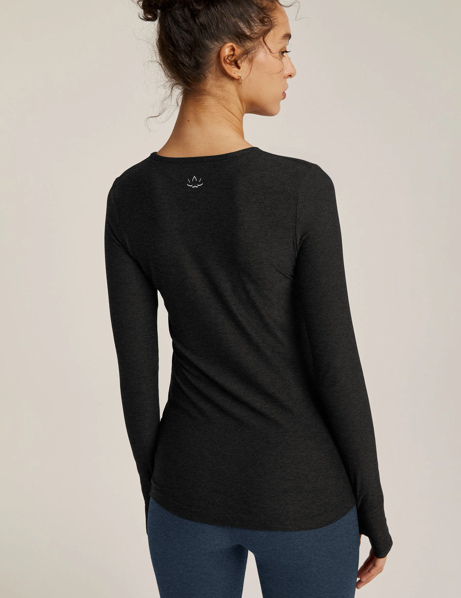 Featherweight Classic Crew Pullover - Styles Love