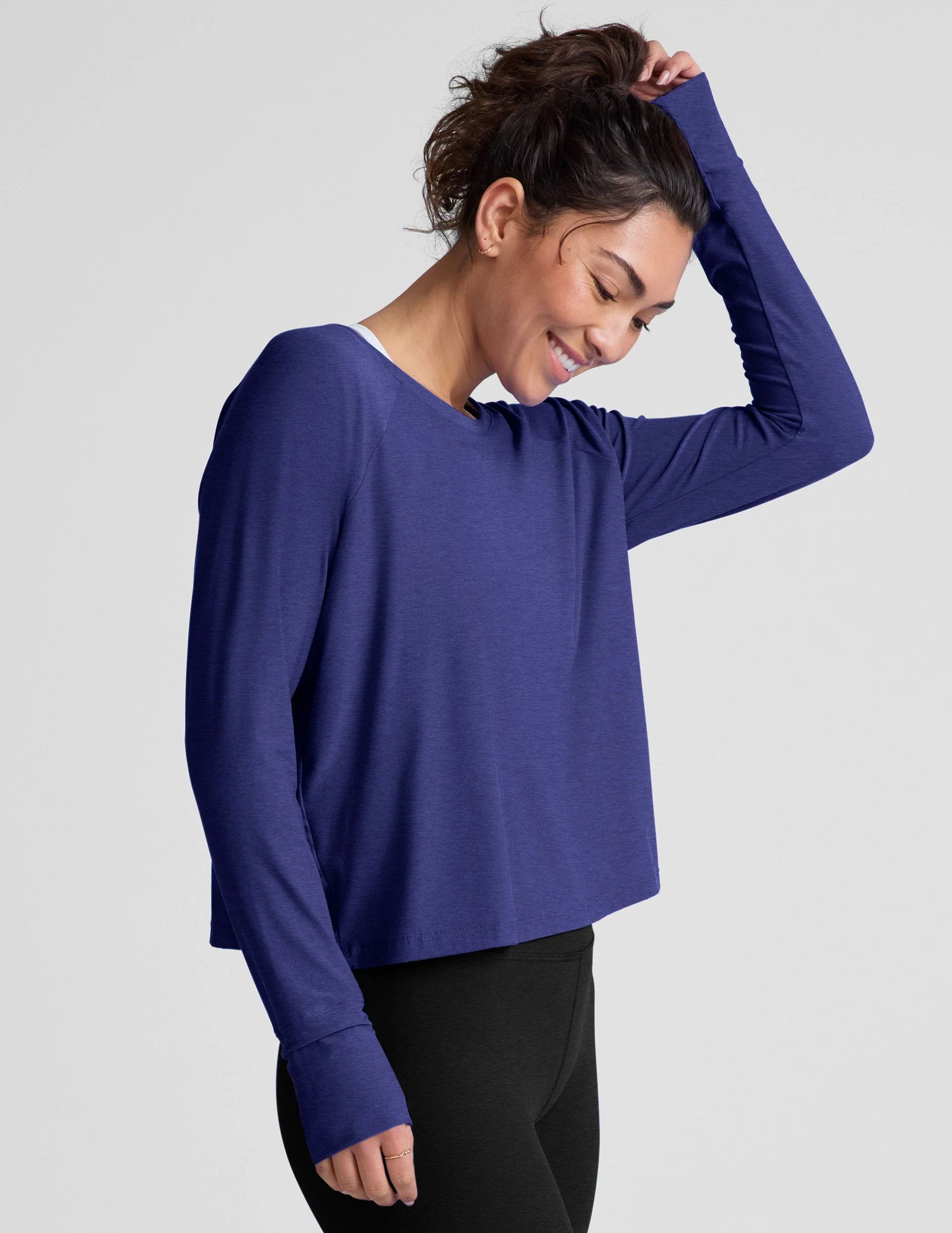 Featherweight Daydreamer Pullover - Styles Love