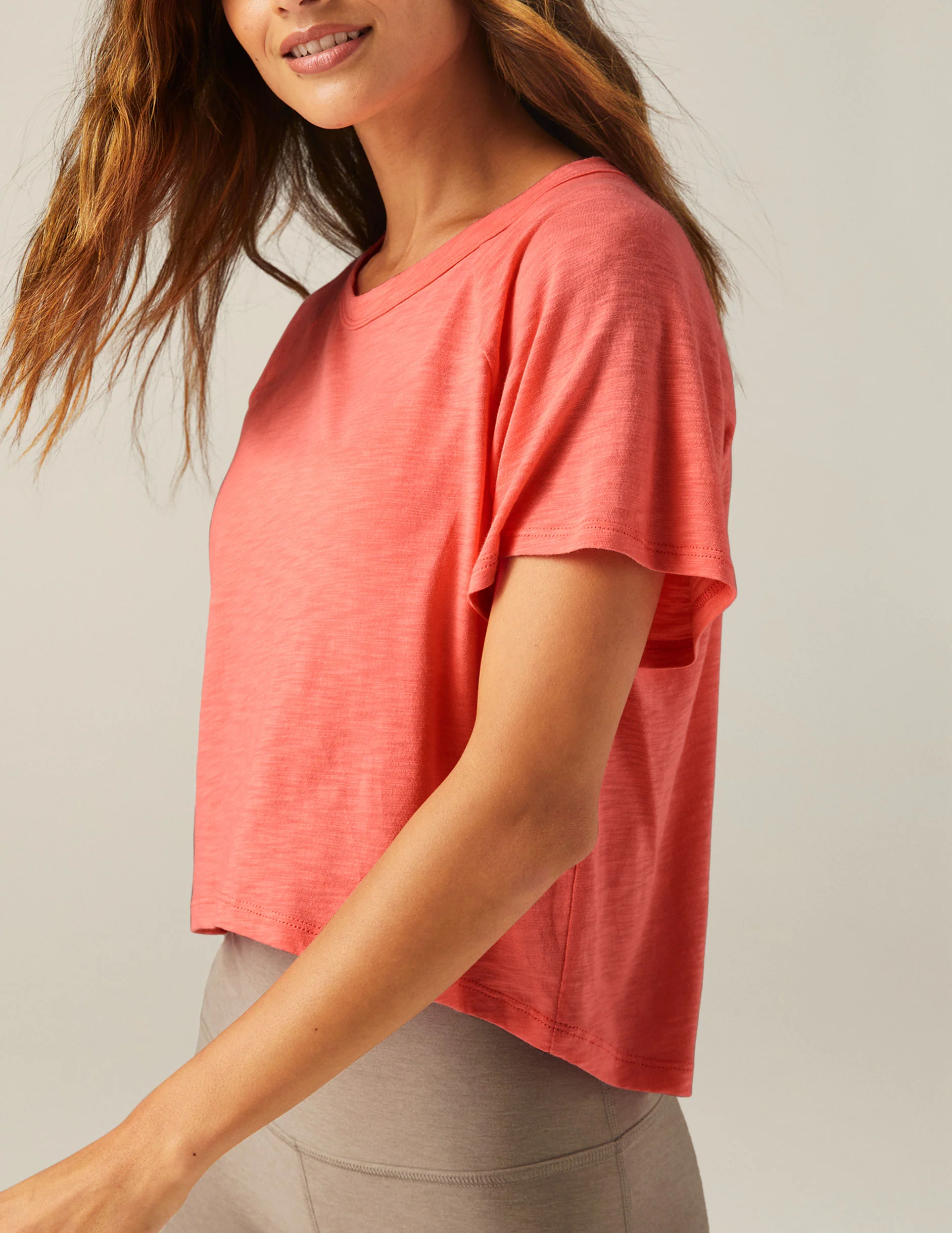 Signature High Low Cropped Tee - Styles Love
