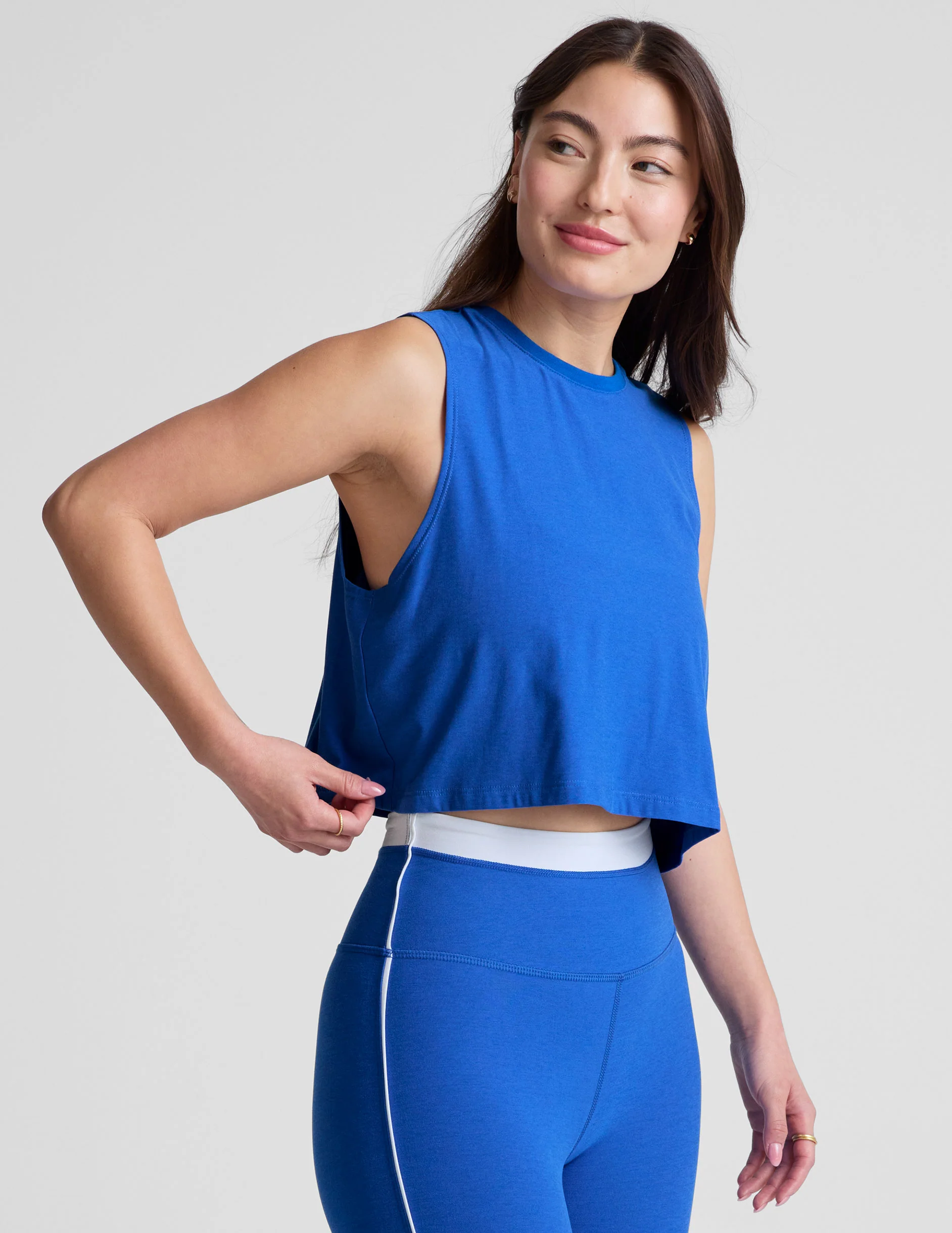 Featherweight Minimal Cropped Tank - Styles Love