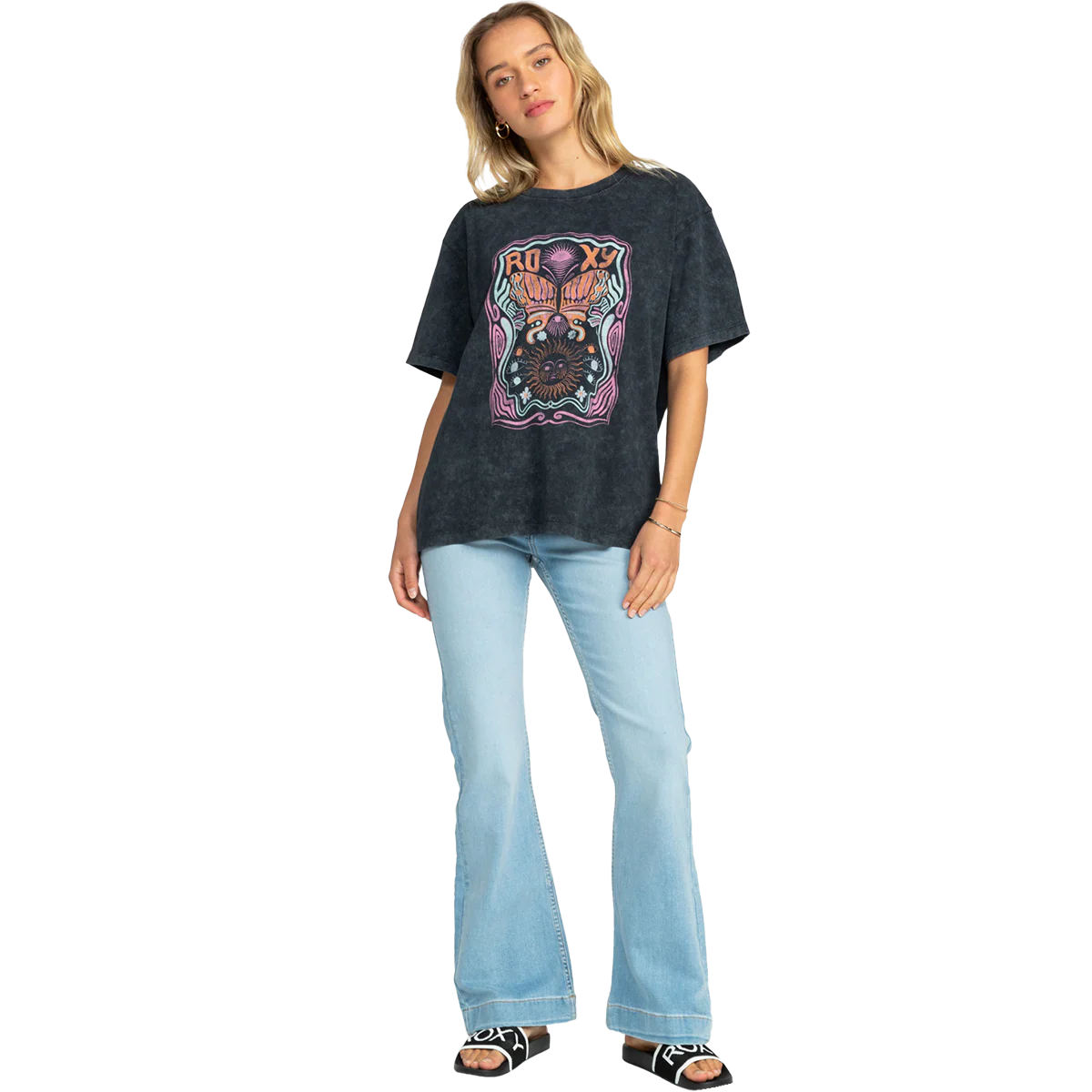 Women's Girl Need Love C Oversized Tee - Styles Love