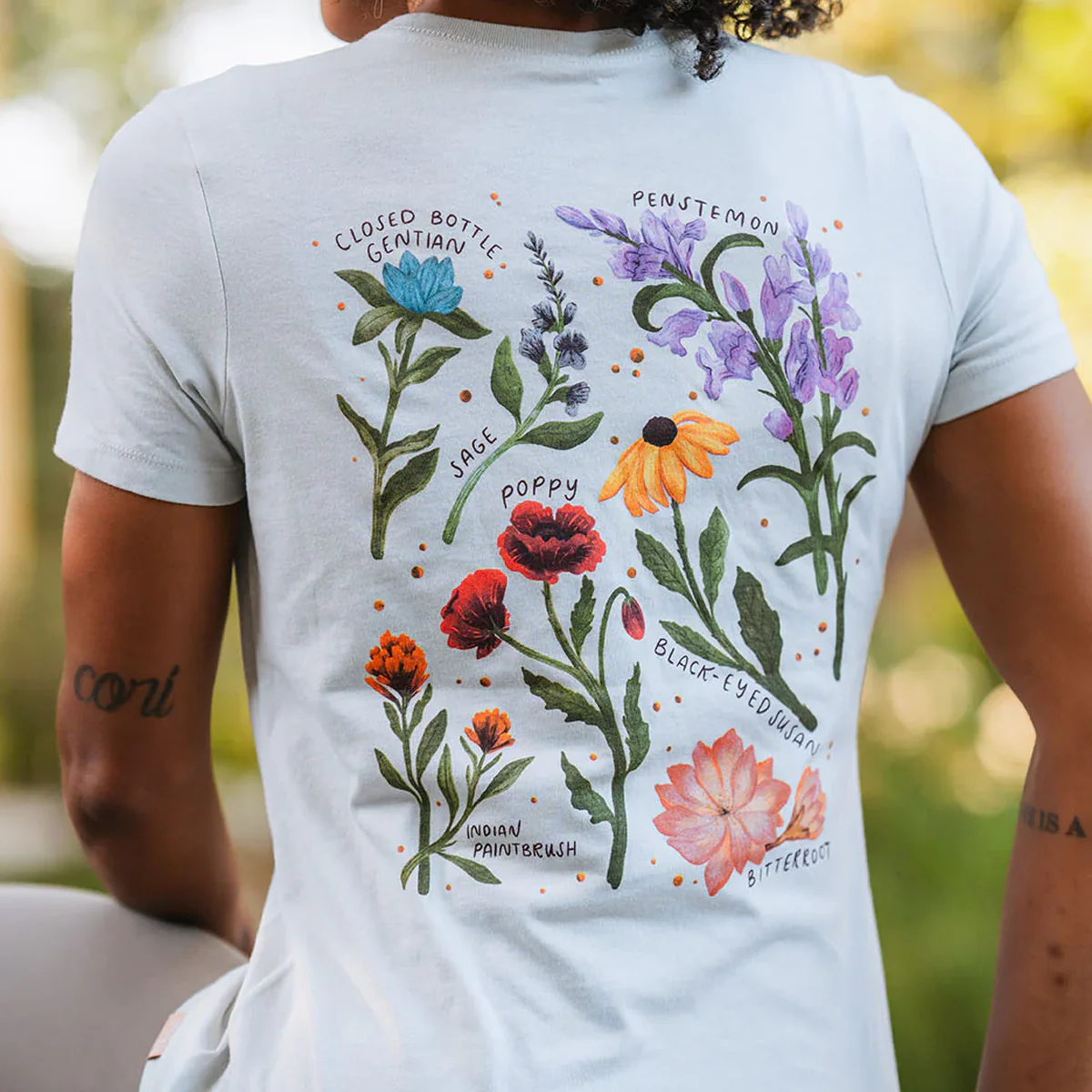 Women's Bee Kind Wildflower Tee - Styles Love